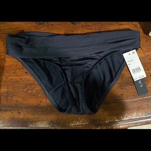 La Blanca Island Goddess Shirred band hipster bikini bottom, Black, size 8. NWT